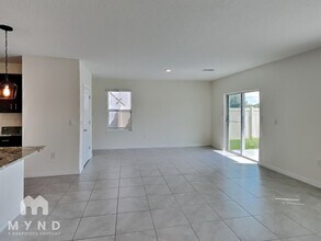 33996 Jasper Stone Dr in Wesley Chapel, FL - Building Photo - Building Photo