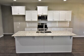 481 N Tacoma St in Farmington, AR - Building Photo - Building Photo