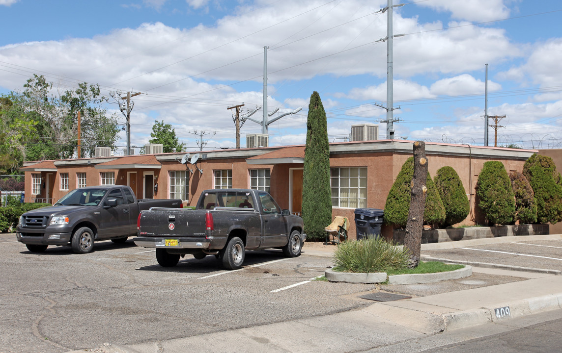 409-413 Alcazar St SE in Albuquerque, NM - Building Photo