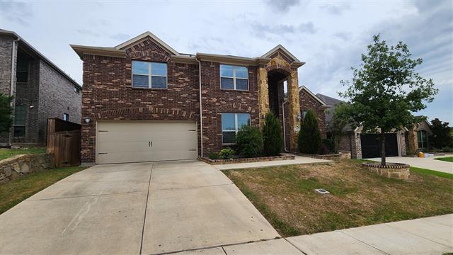 989 Bentley Drive in Roanoke, TX - Foto de edificio - Building Photo