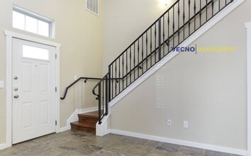 217 Circle Ct in Pleasanton, TX - Building Photo - Building Photo