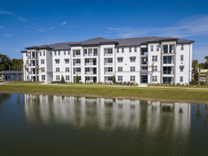 Inspira in Naples, FL - Foto de edificio - Building Photo