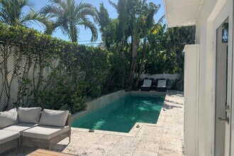 248 Cortez Rd in West Palm Beach, FL - Building Photo - Building Photo