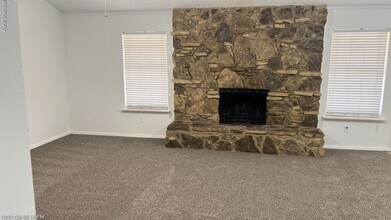 905 Rose St in Crowley, TX - Building Photo - Building Photo