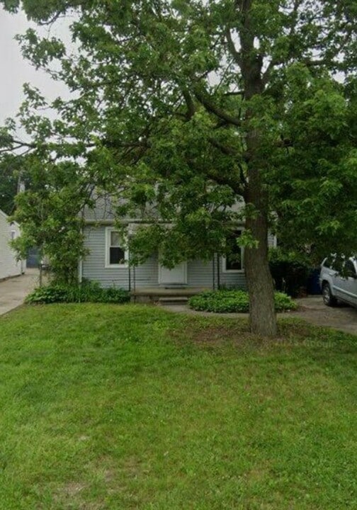 1909 S Christine Ave in Westland, MI - Building Photo