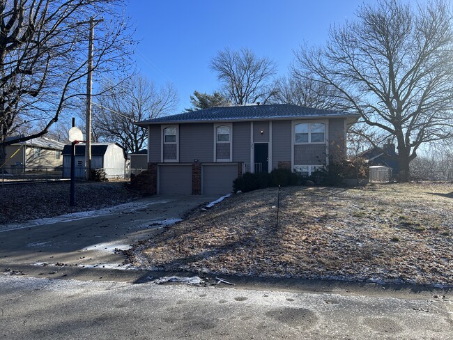 property at 1800 SE Abbey St