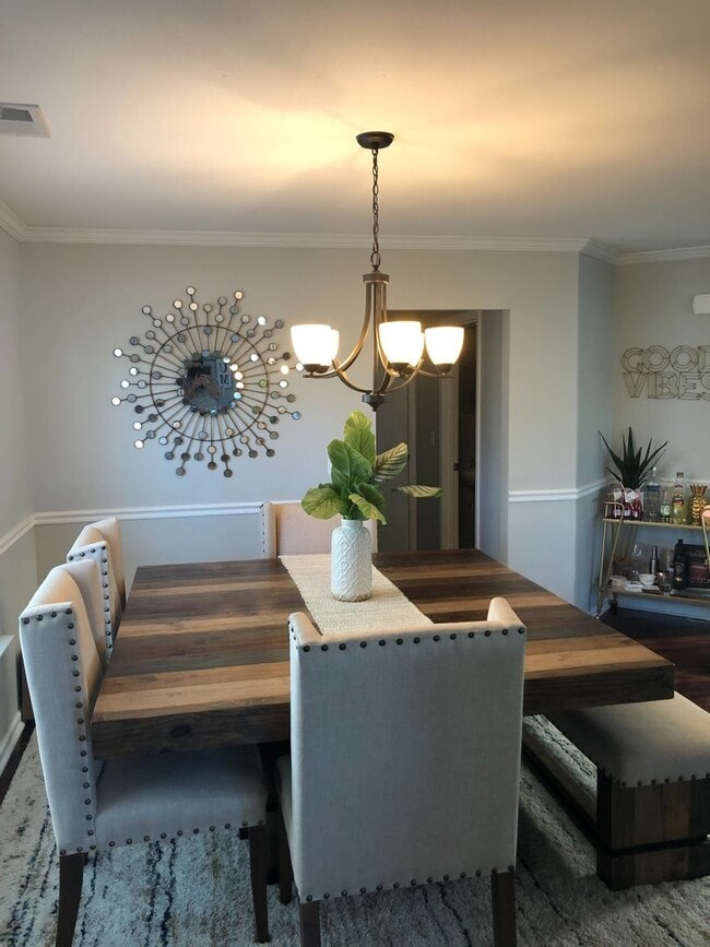 8 Timber Crest Ct in Savannah, GA - Building Photo - Building Photo