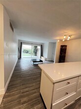 4470 NW 79th Ave in Doral, FL - Building Photo - Building Photo