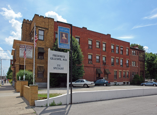 1133 Market St in Parkersburg, WV - Building Photo - Building Photo