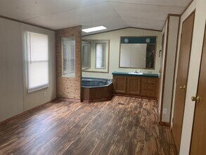 21 Church Rd in Woodfin, NC - Building Photo - Building Photo