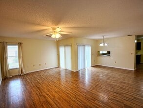 467 Hunter Cir in Kissimmee, FL - Building Photo - Building Photo