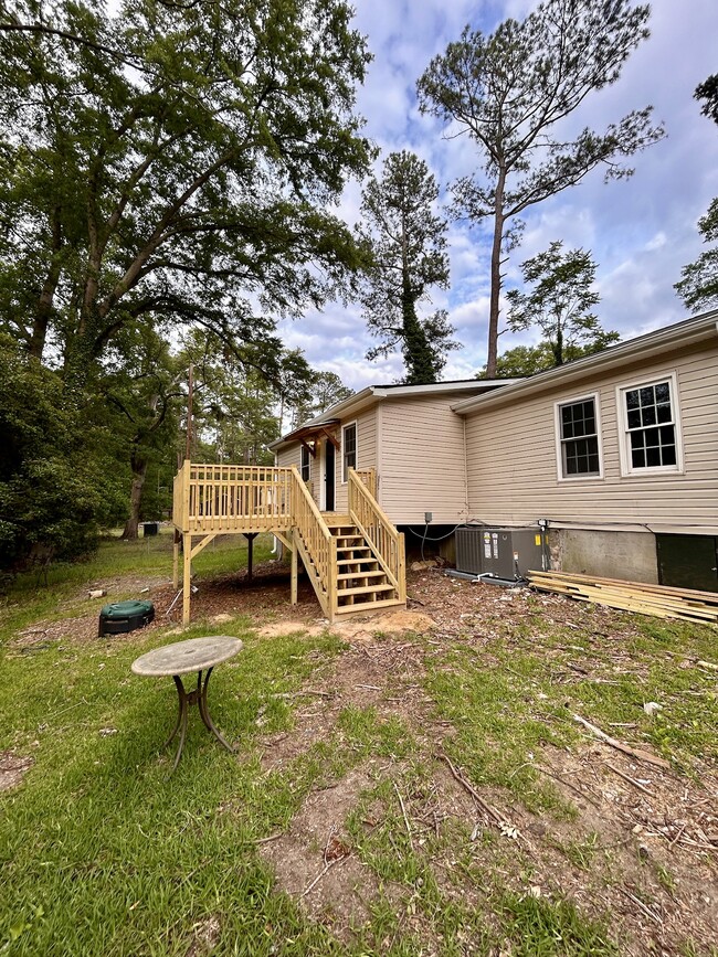 property at 124 E Crescent Rd