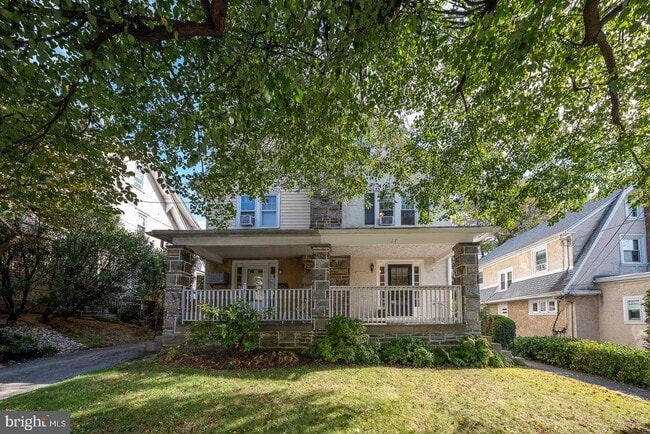property at 17 E Turnbull Ave