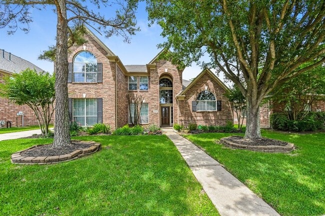 property at 17714 Meadow Crossing Ln