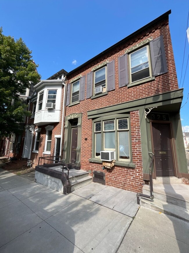 property at 325 N Eighth St