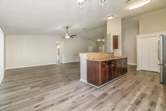 7748 McPherson Dr in New Port Richey, FL - Building Photo - Building Photo