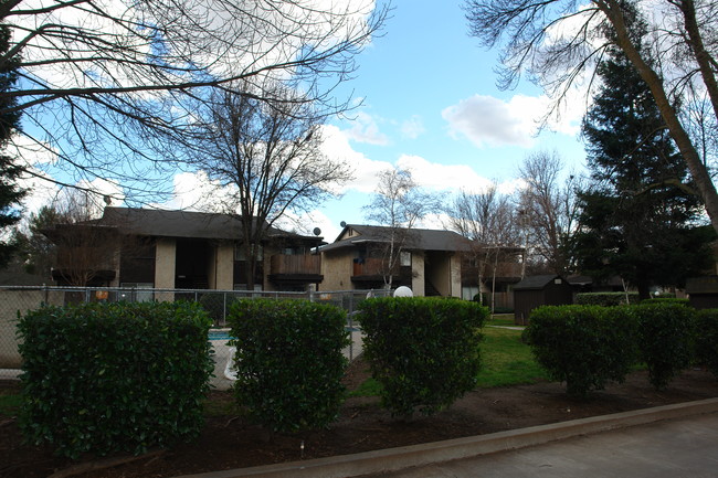 Glenwood Apartments in Chico, CA - Building Photo - Building Photo