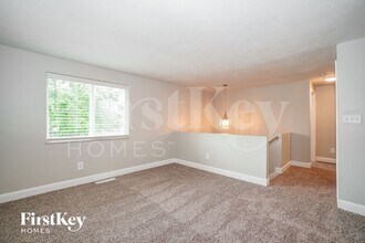 3103 Valleywood Dr in Columbus, OH - Building Photo - Building Photo