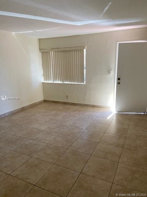 11195 SW 1st St-Unit -111 in Miami, FL - Building Photo - Building Photo