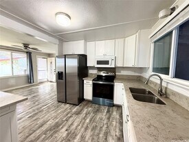 68-226 Au Street Unit Lower in Waialua, HI - Building Photo