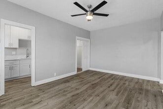 1424 Chestnut Ave in Long Beach, CA - Building Photo - Building Photo