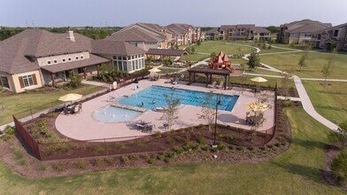 The Royse at Parker Boulevard Apartments in Royse City, TX - Foto de edificio - Building Photo