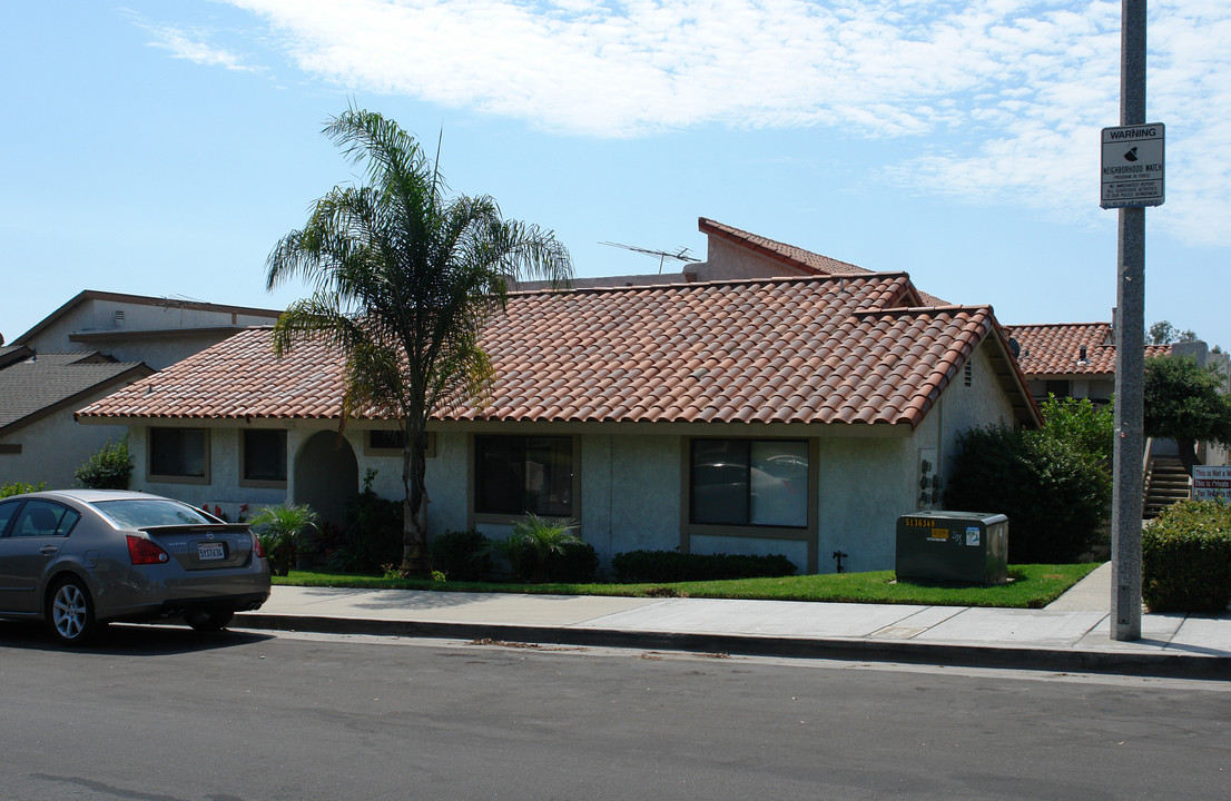 5172 Dunbar Ave in Huntington Beach, CA - Building Photo