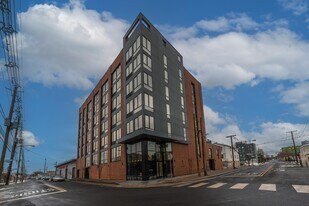 1 Mallory Ave in Jersey City, NJ - Building Photo