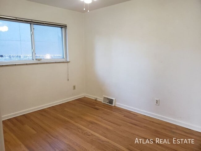 2 S Jackson St in Denver, CO - Building Photo - Building Photo