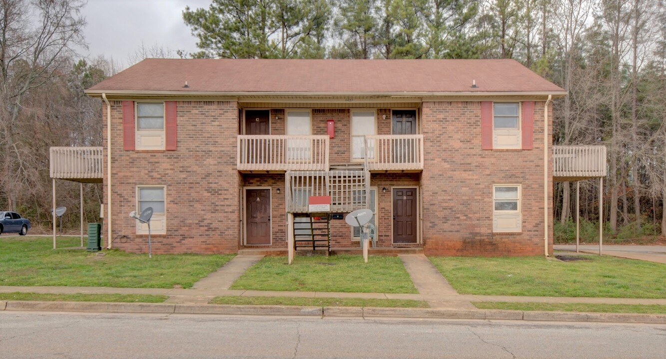 Great Cash Flowing 4 Plex  Fully Occupied in Huntsville, AL - Building Photo