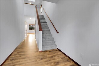 302 Avenue J in Snohomish, WA - Building Photo - Building Photo