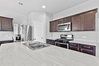 13904 Great Pnes Ct in Conroe, TX - Building Photo - Building Photo