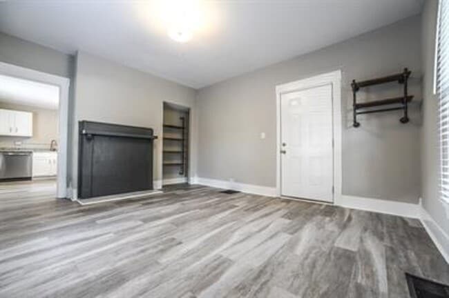 property at 104 E Madison St