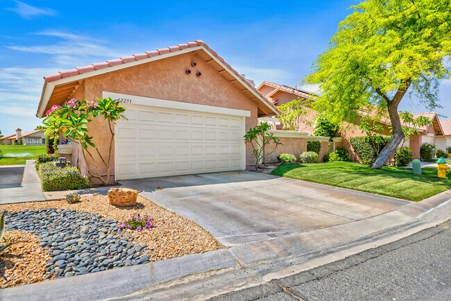 42293 Omar Pl in Palm Desert, CA - Building Photo - Building Photo