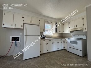 201 Foxhunt Rd in Columbia, SC - Building Photo - Building Photo