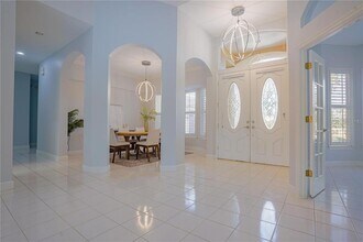10411 Cory Lake Dr in Tampa, FL - Building Photo - Building Photo