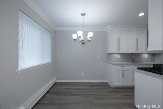 6 Williams Blvd-Unit -6-1F in Lake Grove, NY - Foto de edificio - Building Photo