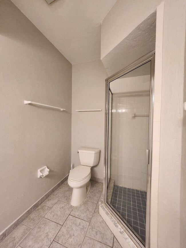 4949 NW 1st Pl in Gainesville, FL - Building Photo - Building Photo