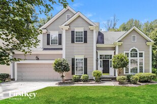 1026 Weeping Willow Ln in Matthews, NC - Building Photo