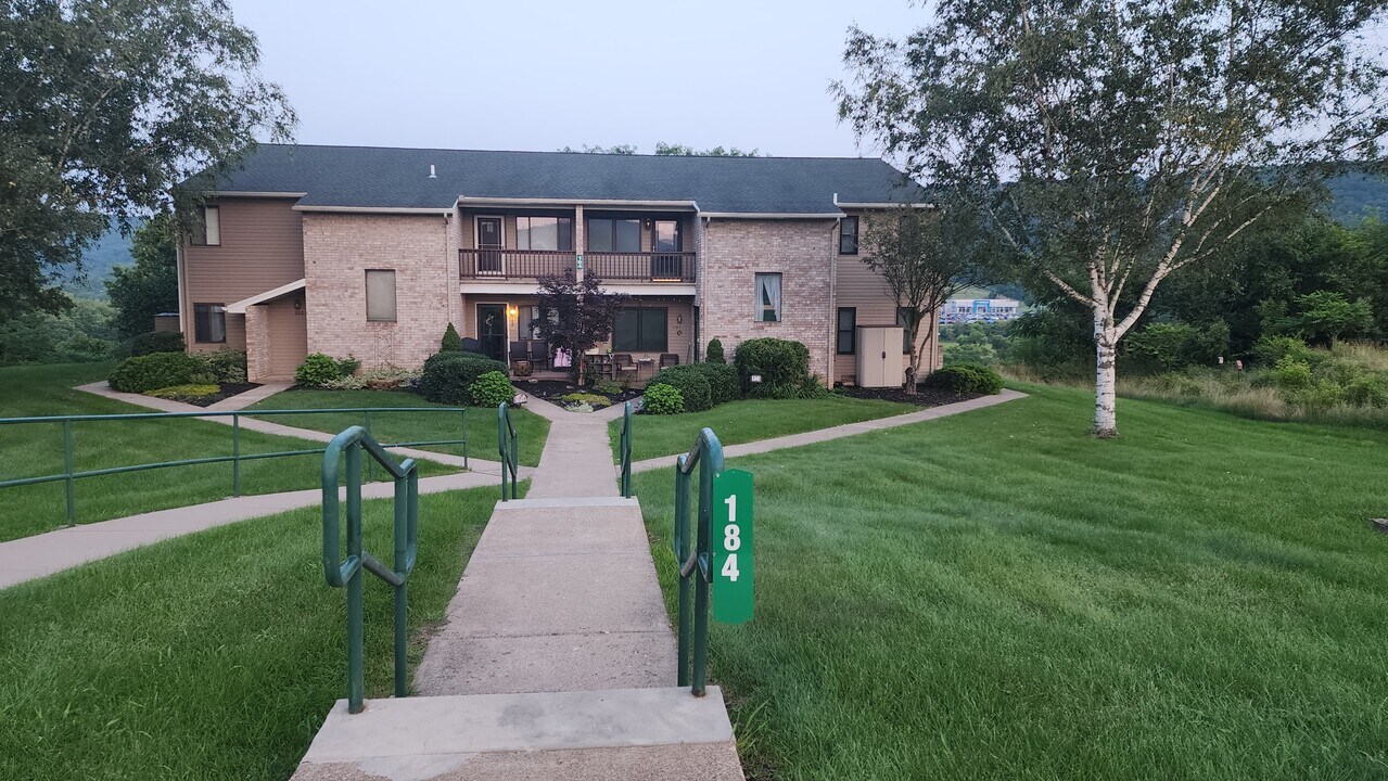 184 Ridgeview St in Danville, PA - Building Photo