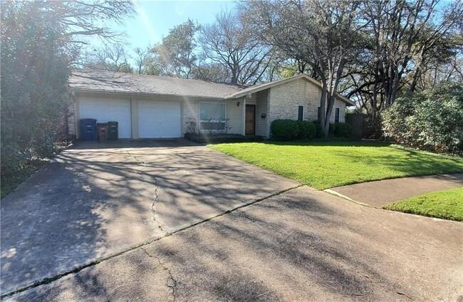 2507 Berwyn Cir in Austin, TX - Foto de edificio