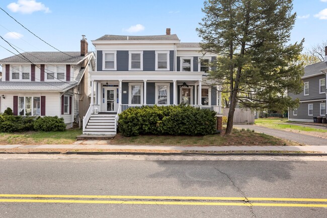 170 1st St in Keyport, NJ - Foto de edificio - Building Photo