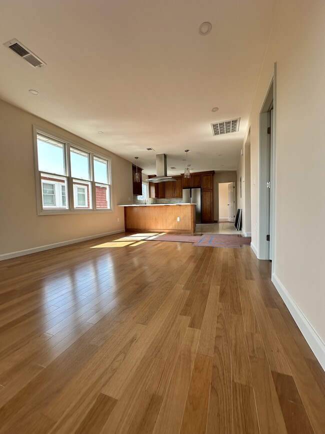 20 Washington Ter, Unit 1 in Somerville, MA - Building Photo - Building Photo