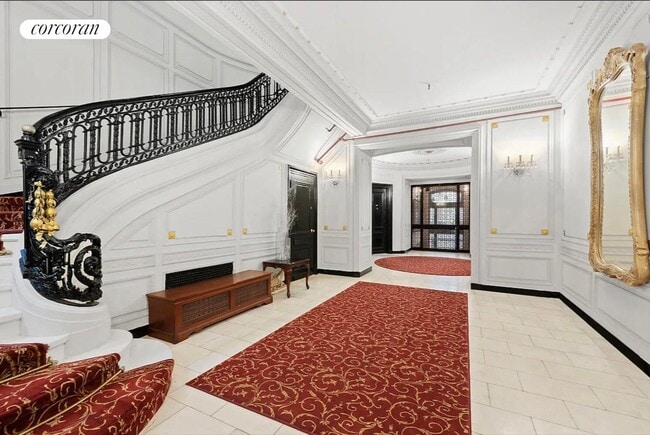 6 E 65th St in New York, NY - Foto de edificio - Building Photo