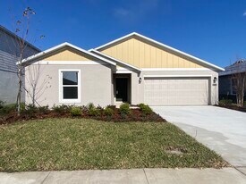 2316 Green Valley St in Daytona Beach, FL - Building Photo