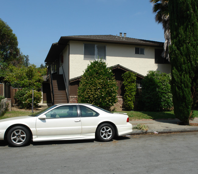 651 Grand Fir Ave in Sunnyvale, CA - Building Photo - Building Photo