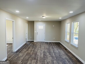 7 Swint Pl in Newnan, GA - Building Photo - Building Photo