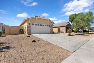 17161 W Port Royale Ln in Surprise, AZ - Building Photo - Building Photo