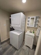 398 Schindler St in Clearlake Oaks, CA - Building Photo - Building Photo