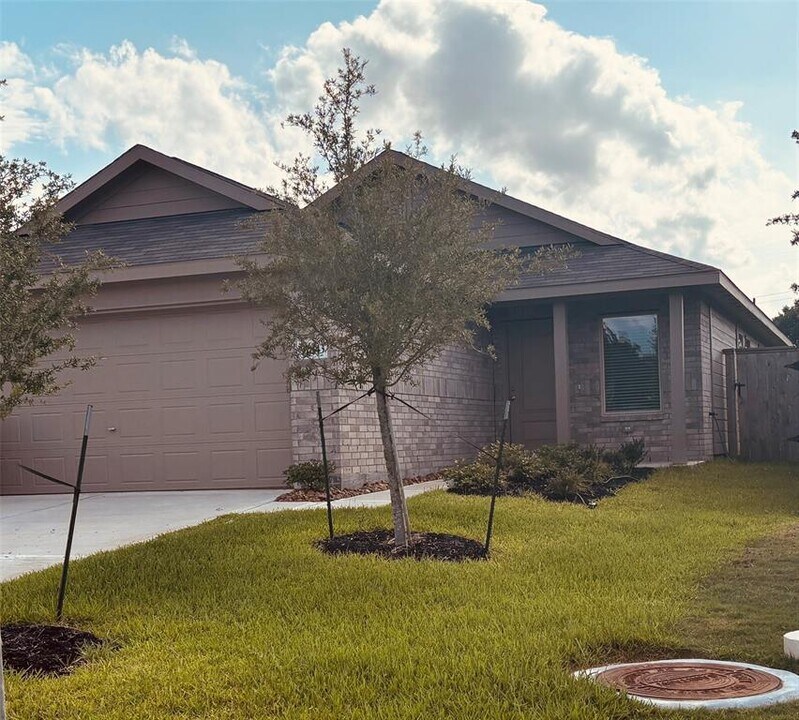 17843 Grv Hl Dr in Hockley, TX - Building Photo